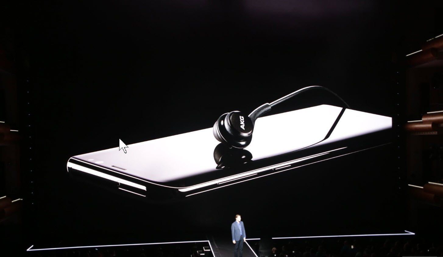 Galaxy S8 AKG headset