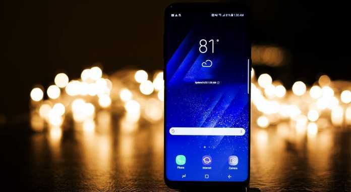 Samsung Galaxy s9 front