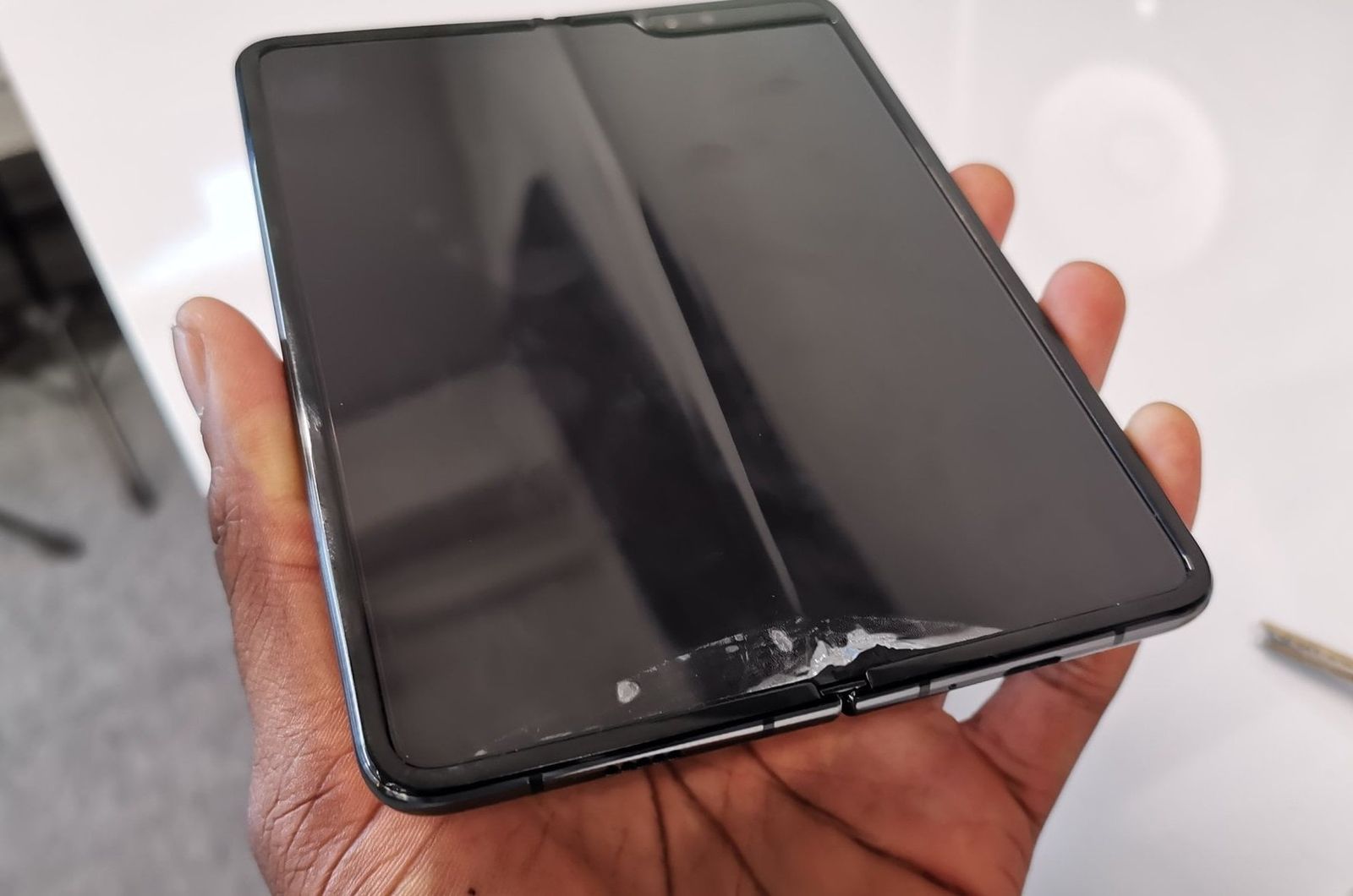 Why is the Samsung Galaxy Fold's screen breaking 'within days of use