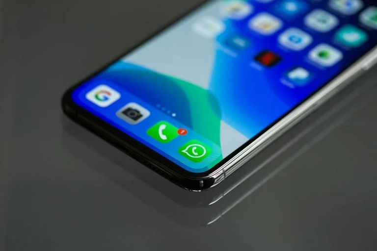 whatsapp on iphone