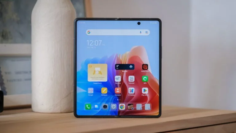 tecno phantom v fold