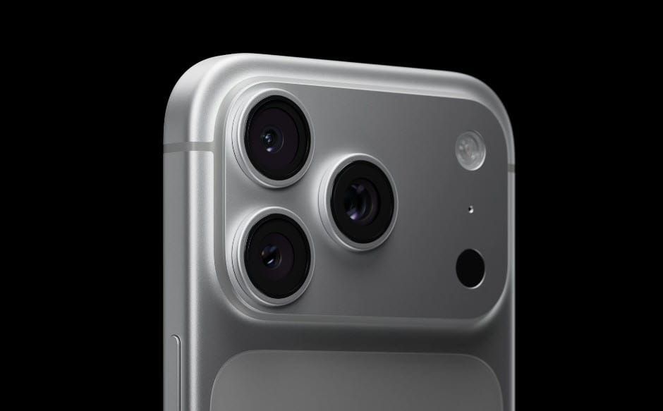 iPhone 17 Cosmic Silver Design