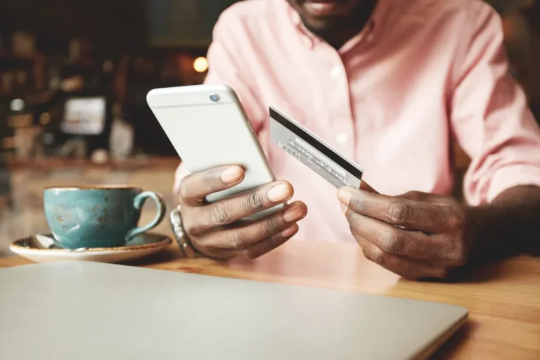 dynamic currency conversion